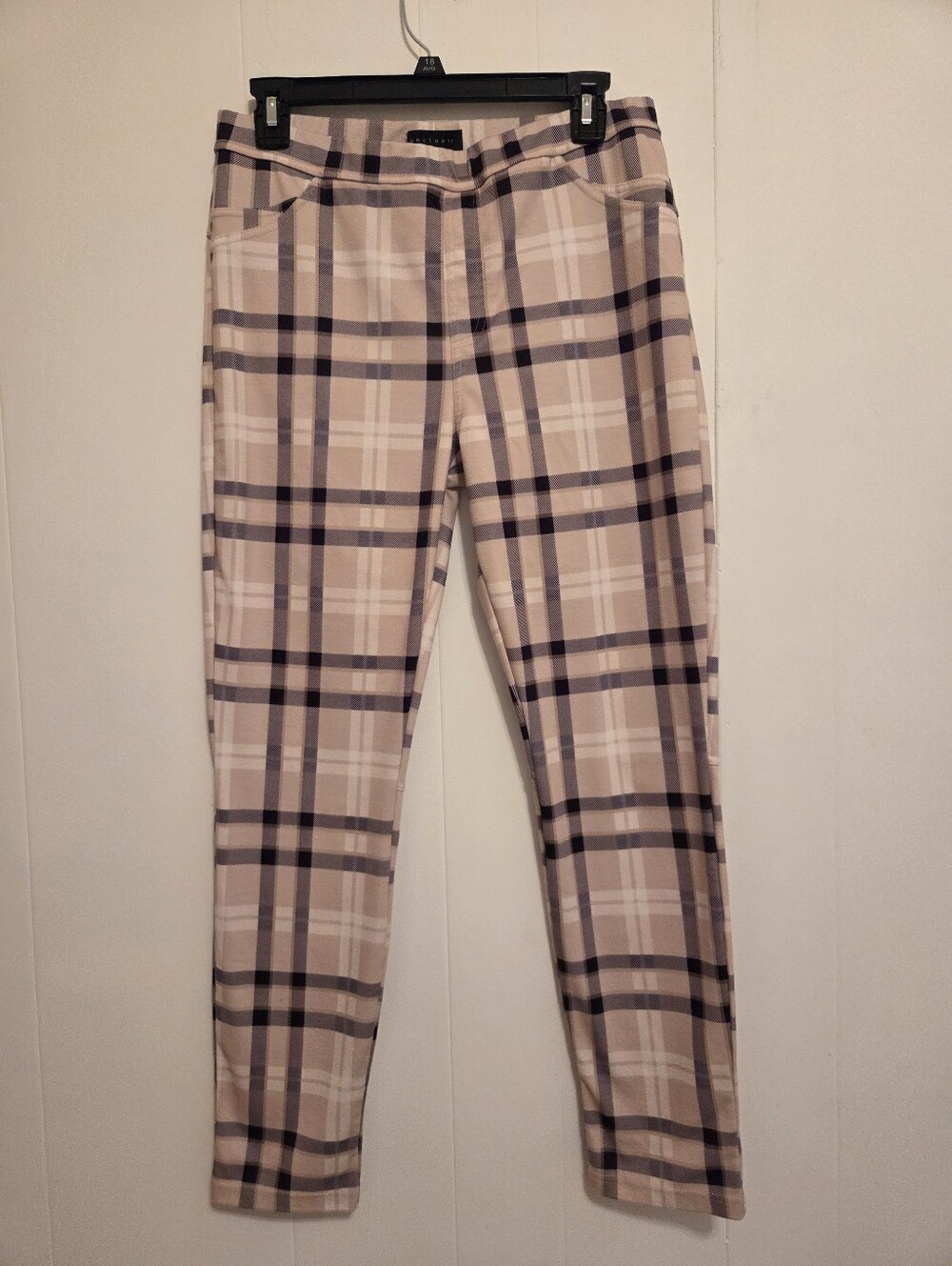 Sanctuary Plaid Pull-On Skinny Pants in Beige and Navy